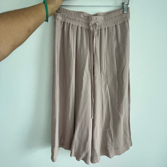 Babaton Flowy Pants - Picture 2 of 3